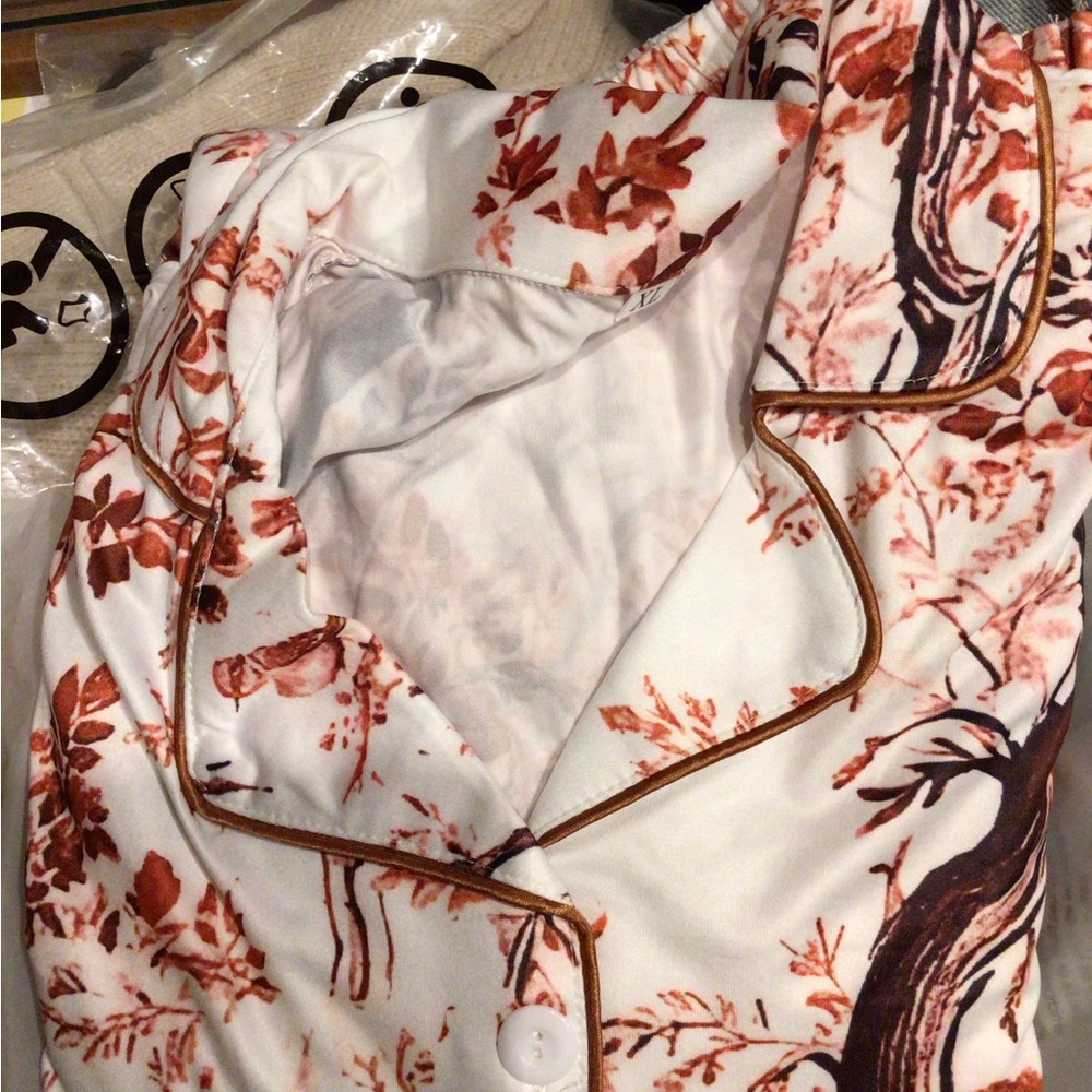 NEW ! jersey Women's Brown fox Patterned pajamas - Picture 2 of 9